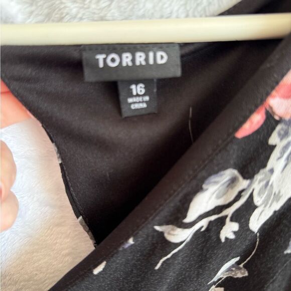 Torrid Black Floral Challis Overskirt Romper - Picture 5 of 7